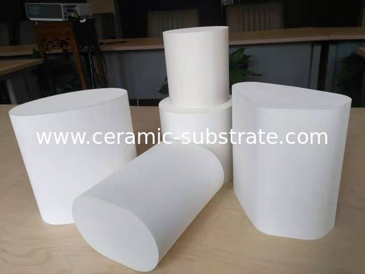 satın al UV Laser Ceramic Substrate Made from Alumina Al2O3 Suitable for High Temperature and Electrical Insulation Applications online manufacture